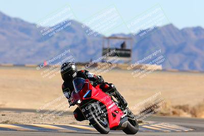 media/Jan-08-2022-SoCal Trackdays (Sat) [[1ec2777125]]/Turn 4 (1145am)/